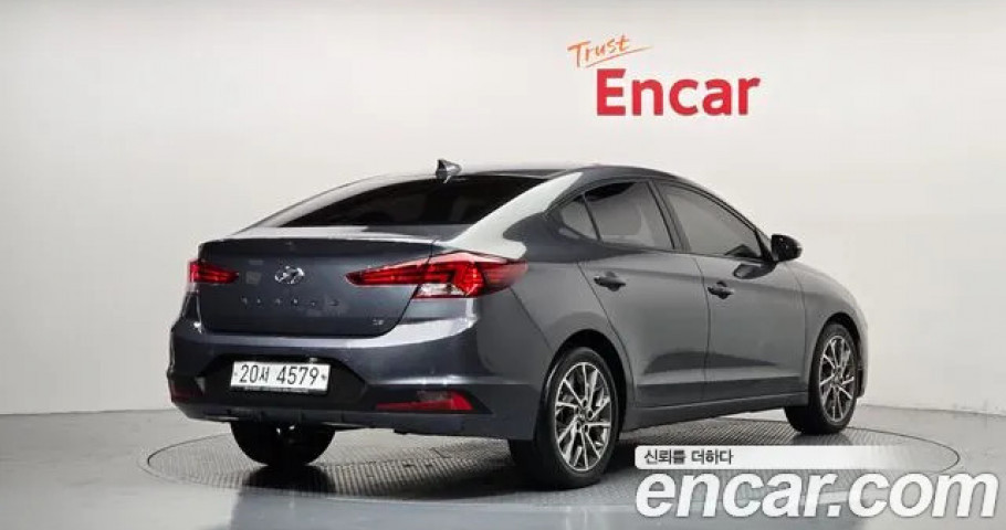 Hyundai Avante (Elantra) 