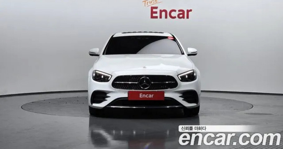Mercedes-Benz E-Class 