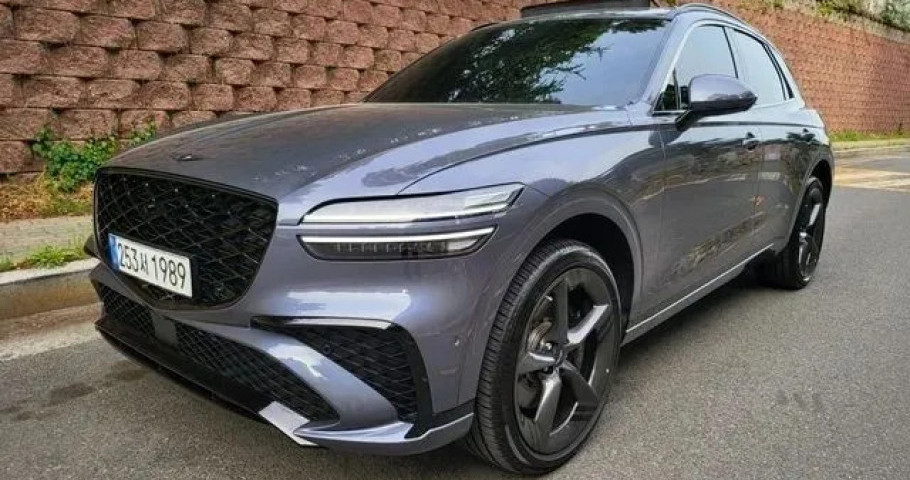 Genesis Gv70 