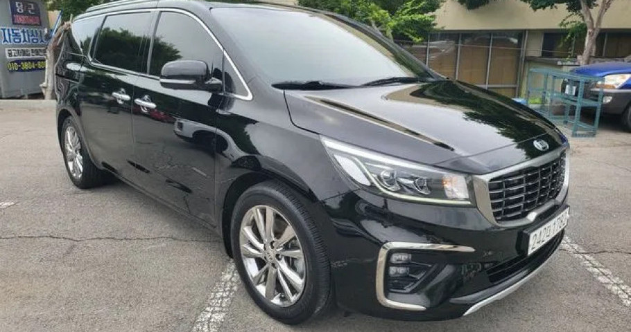 Kia Carnival 