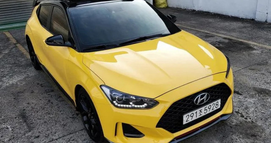 Hyundai Veloster 