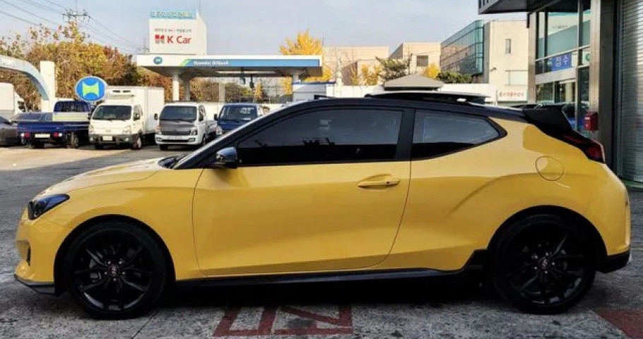 Hyundai Veloster 