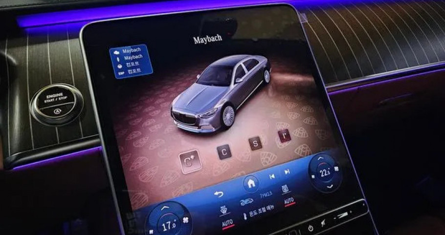 Mercedes-Benz S-Class 