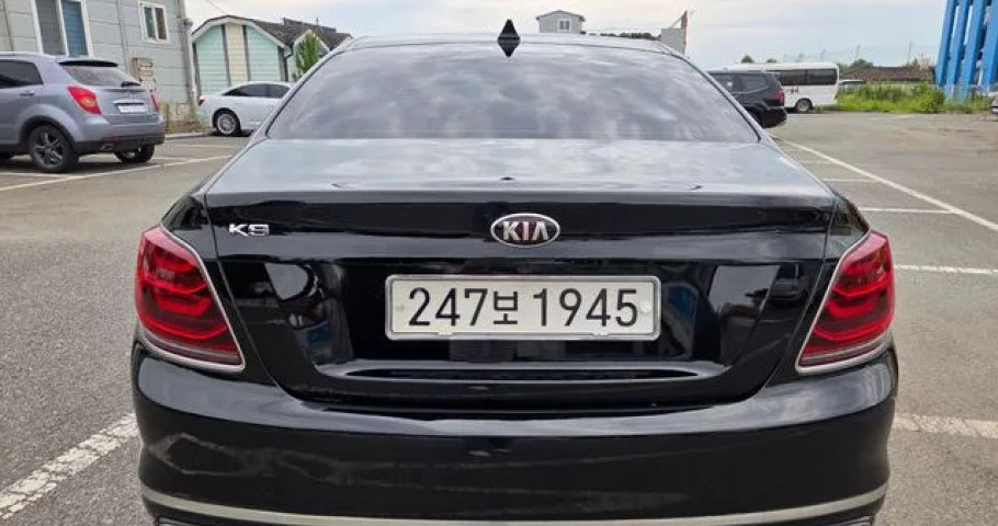 Kia K9 
