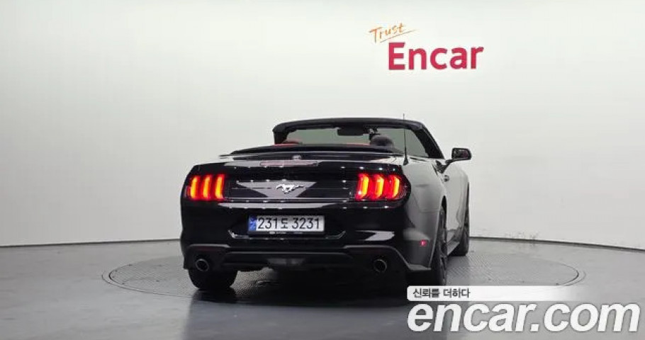 Ford Mustang 