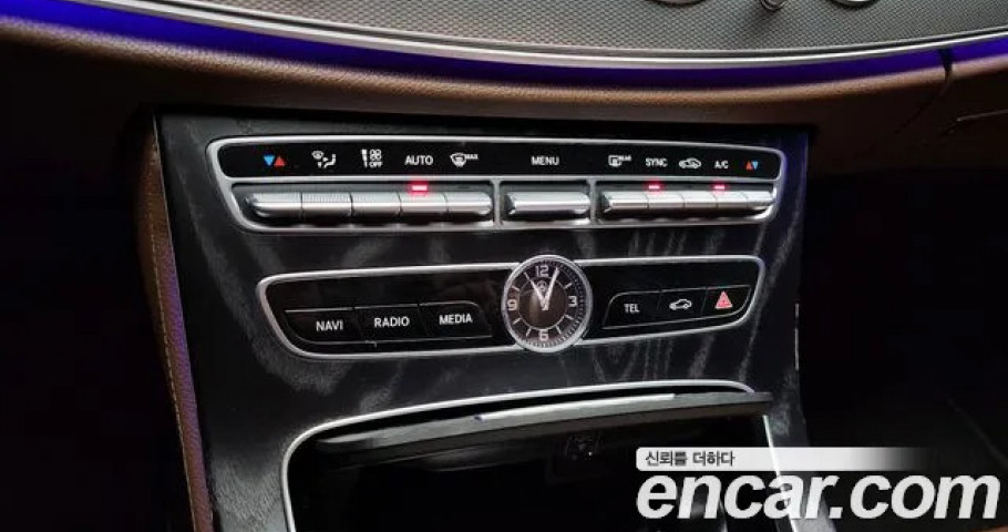Mercedes-Benz E-Class 