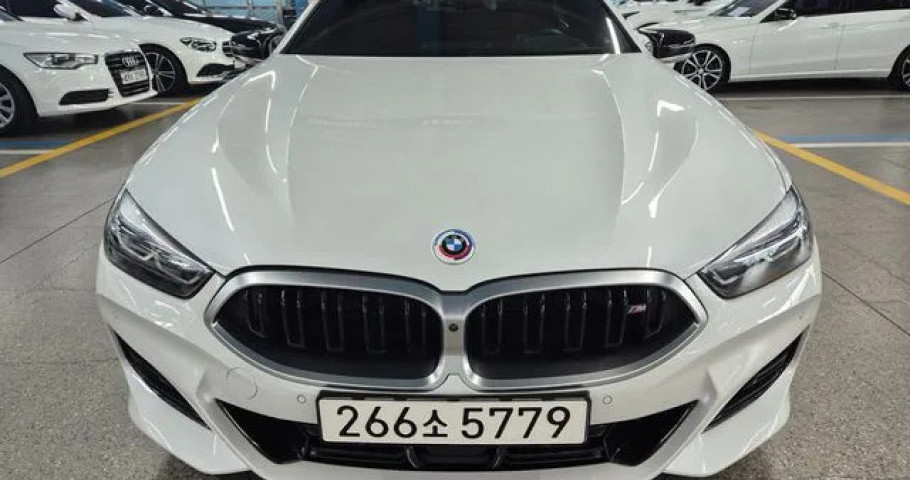 Bmw 8-Series 