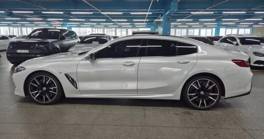 Bmw 8-Series 