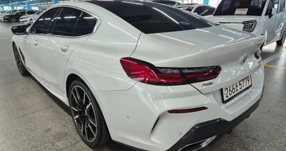 Bmw 8-Series 