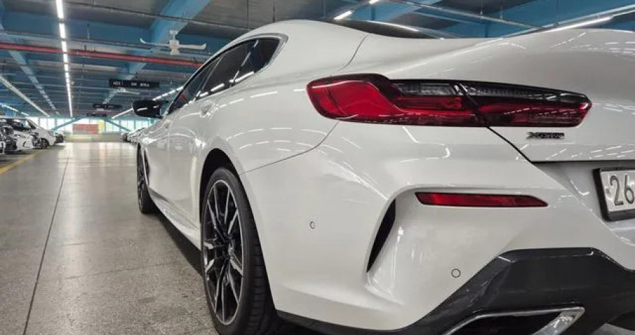 Bmw 8-Series 