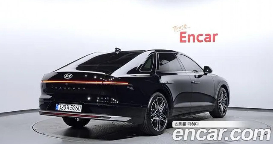 Hyundai Grandeur 