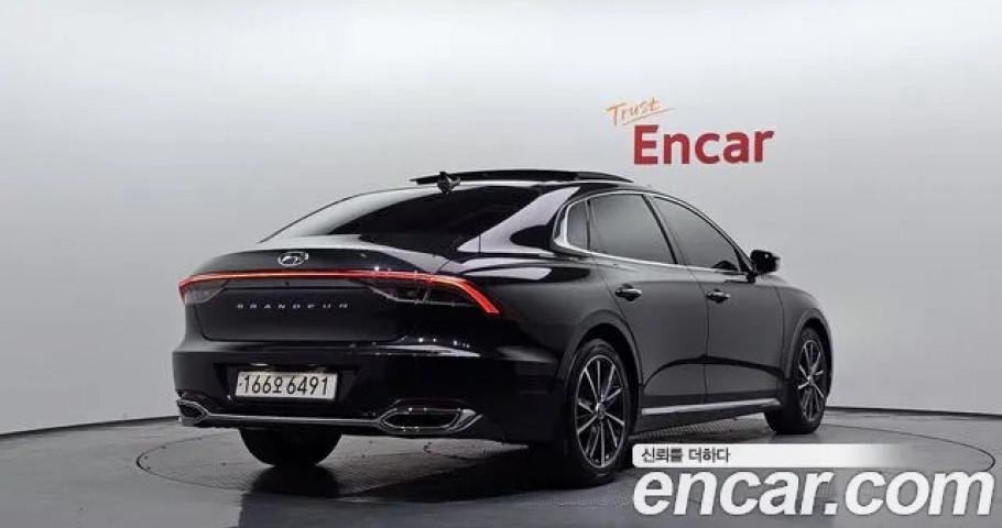Hyundai Grandeur 