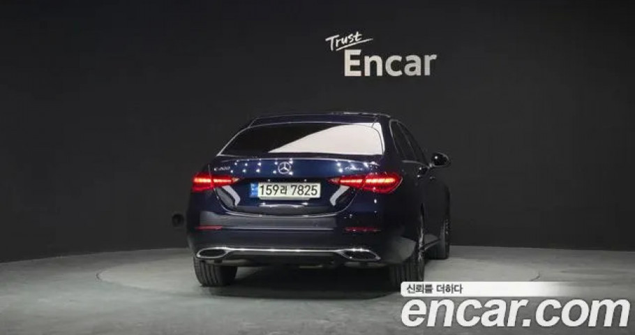 Mercedes-Benz C-Class 
