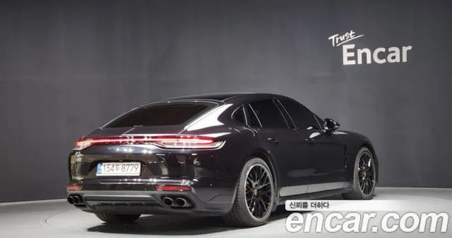 Porsche Panamera 