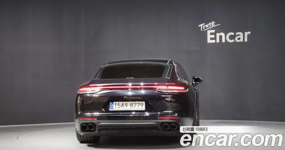 Porsche Panamera 