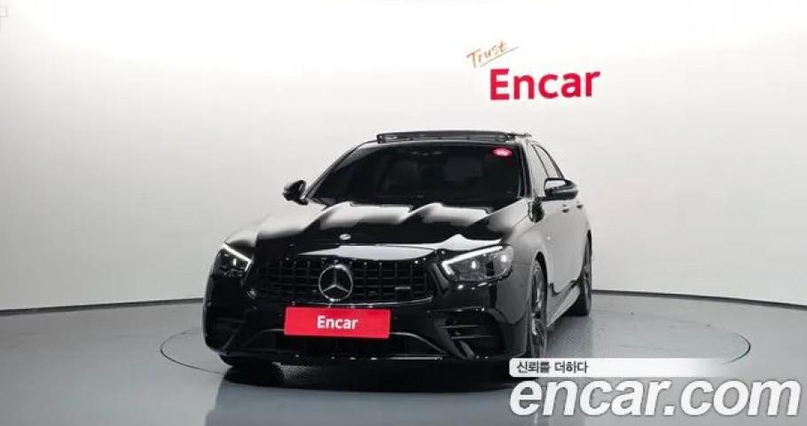 Mercedes-Benz E-Class 