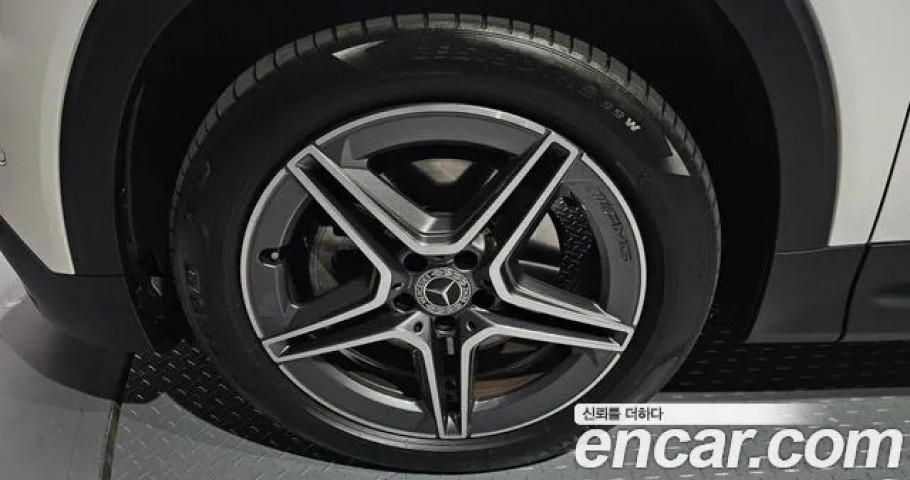 Mercedes-Benz Glb-Class 