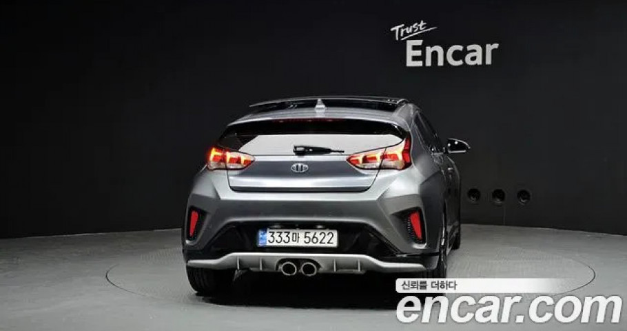 Hyundai Veloster 