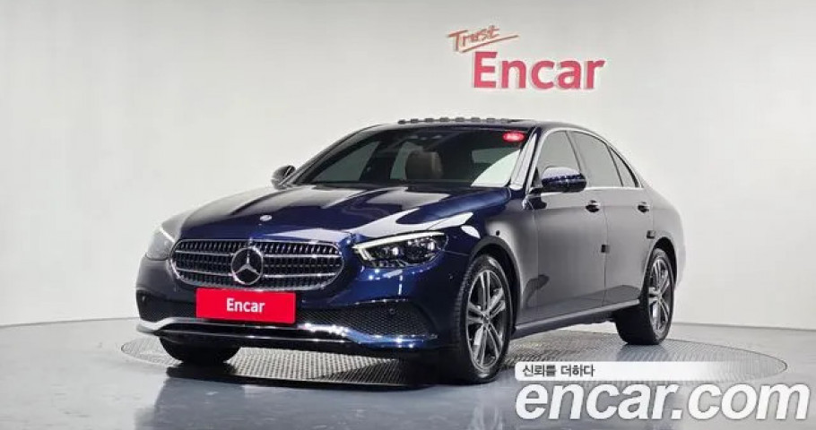 Mercedes-Benz E-Class 