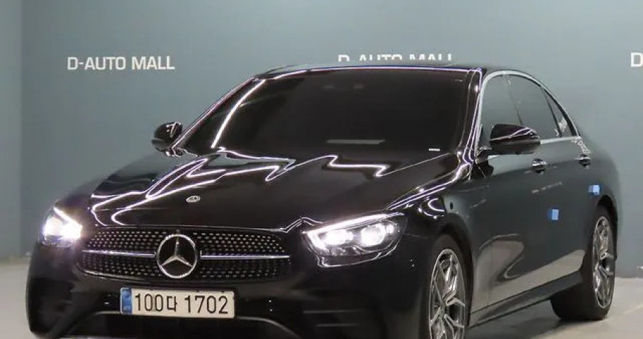 Mercedes-Benz E-Class 