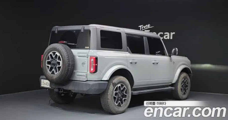 Ford Bronco 