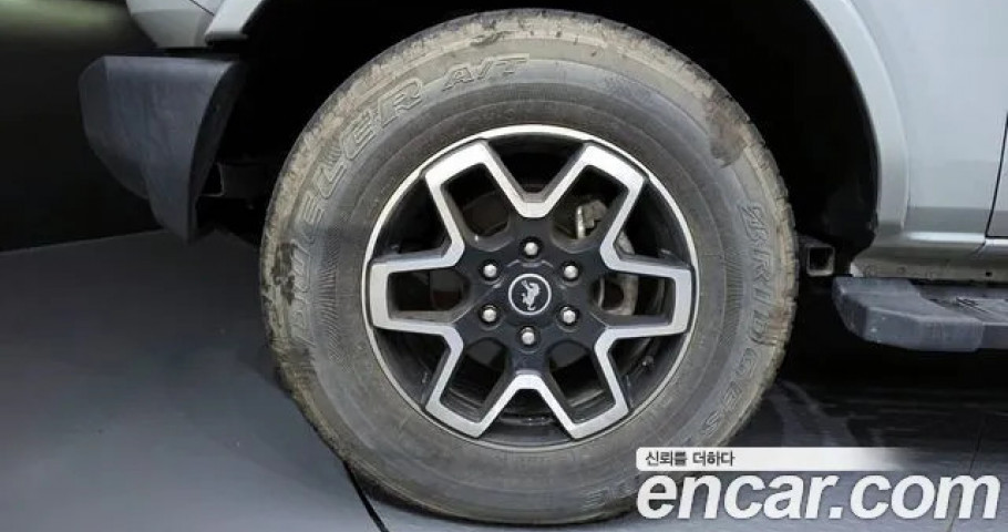 Ford Bronco 