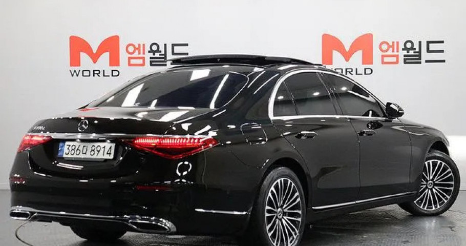 Mercedes-Benz S-Class 