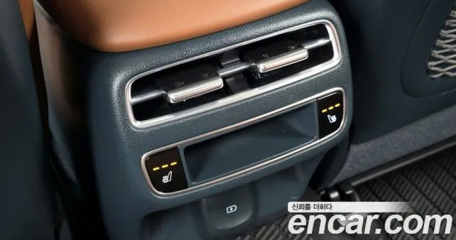 Genesis Gv70 