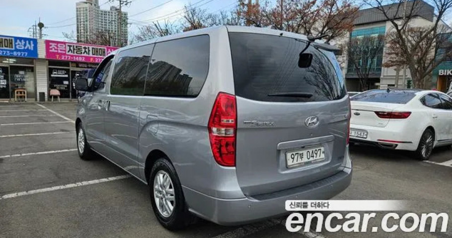 Hyundai Starex 