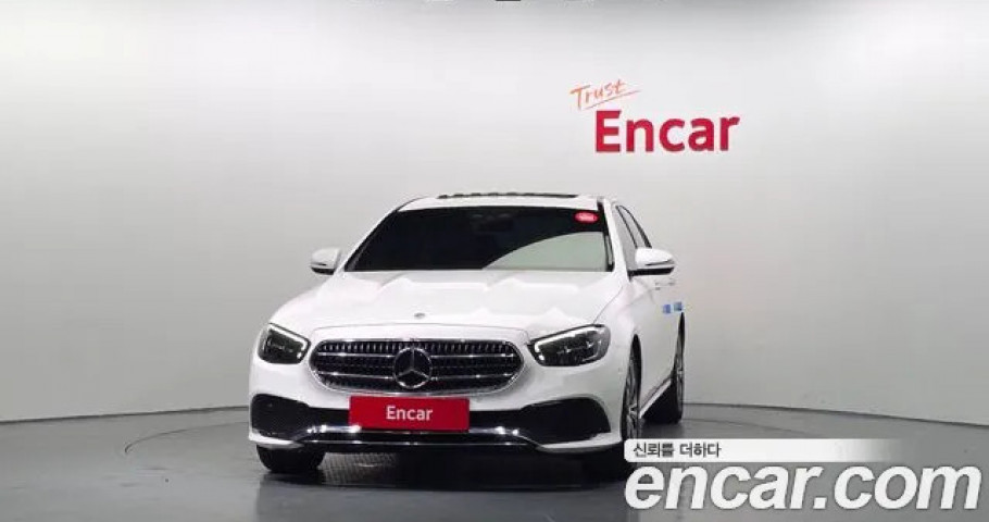 Mercedes-Benz E-Class 