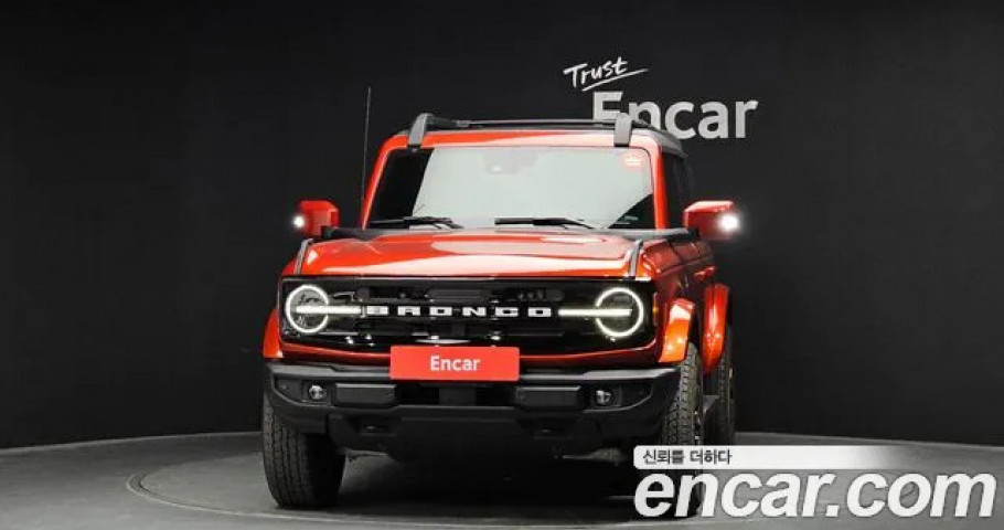 Ford Bronco 