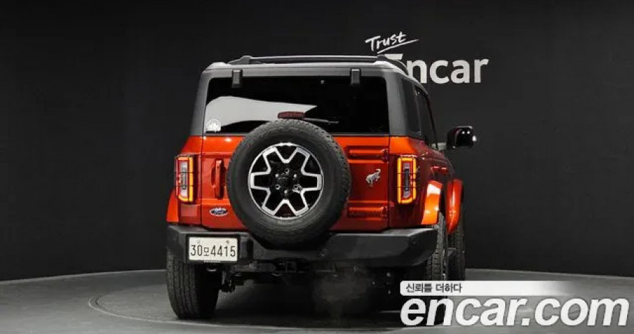Ford Bronco 
