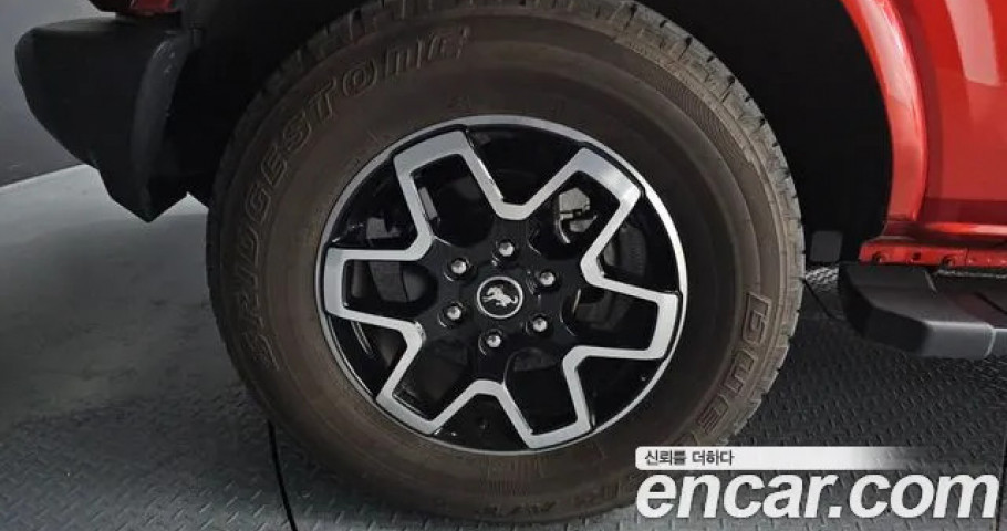 Ford Bronco 
