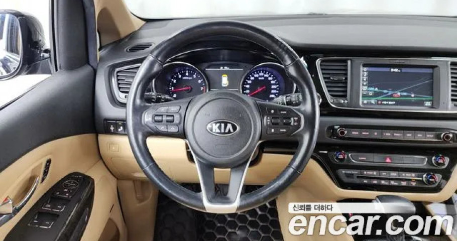 Kia Carnival 