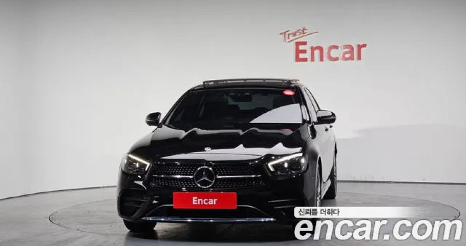 Mercedes-Benz E-Class 