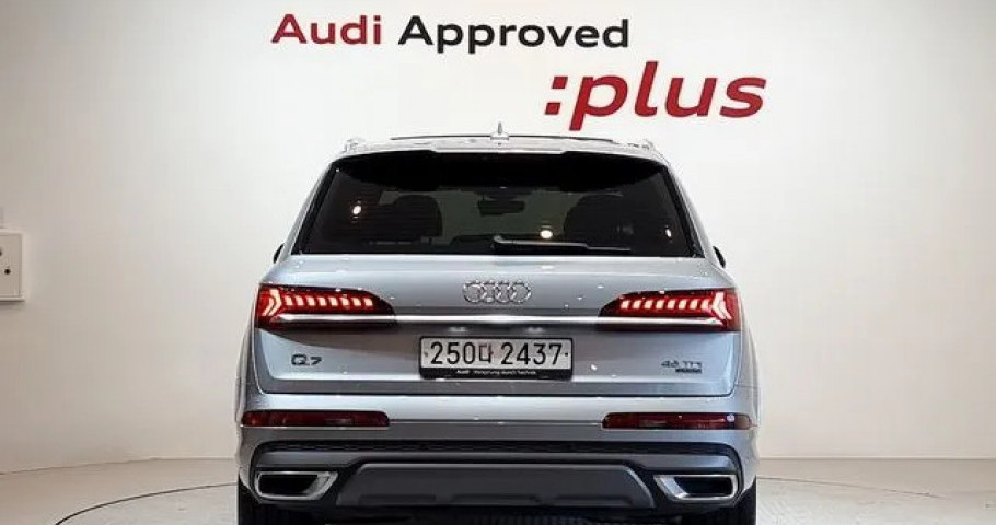 Audi Q7 