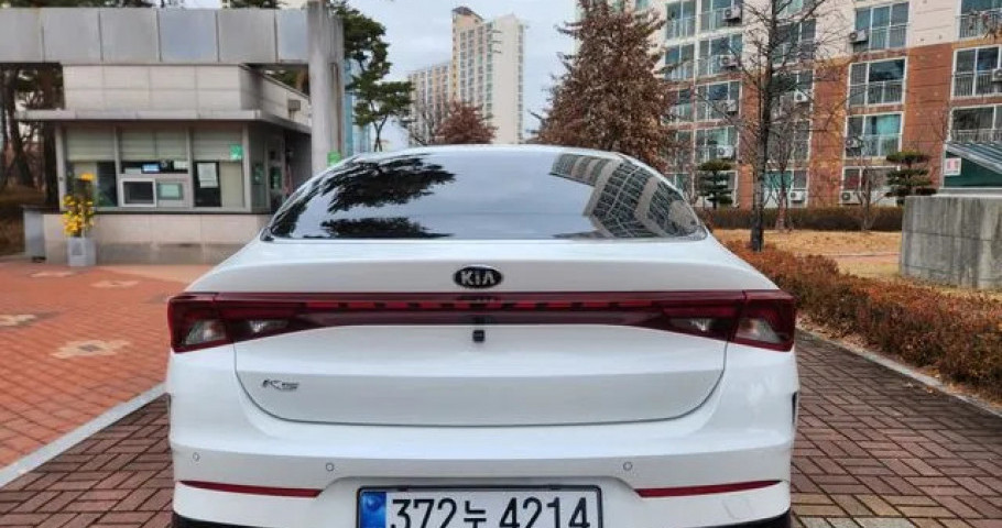 Kia K5 