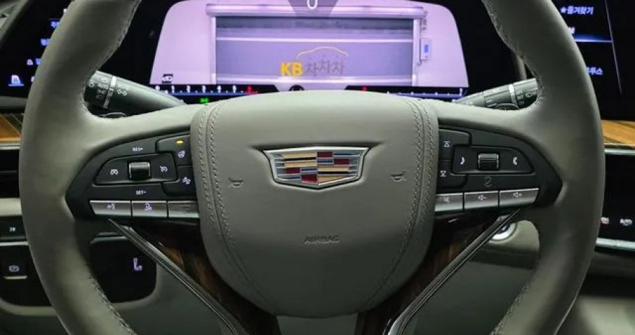 Cadillac Escalade 