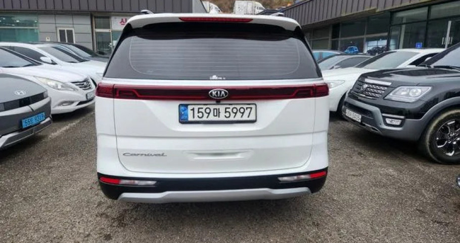 Kia Carnival 