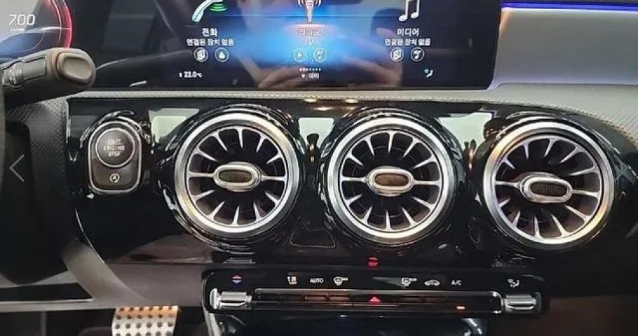 Mercedes-Benz Cla-Class 