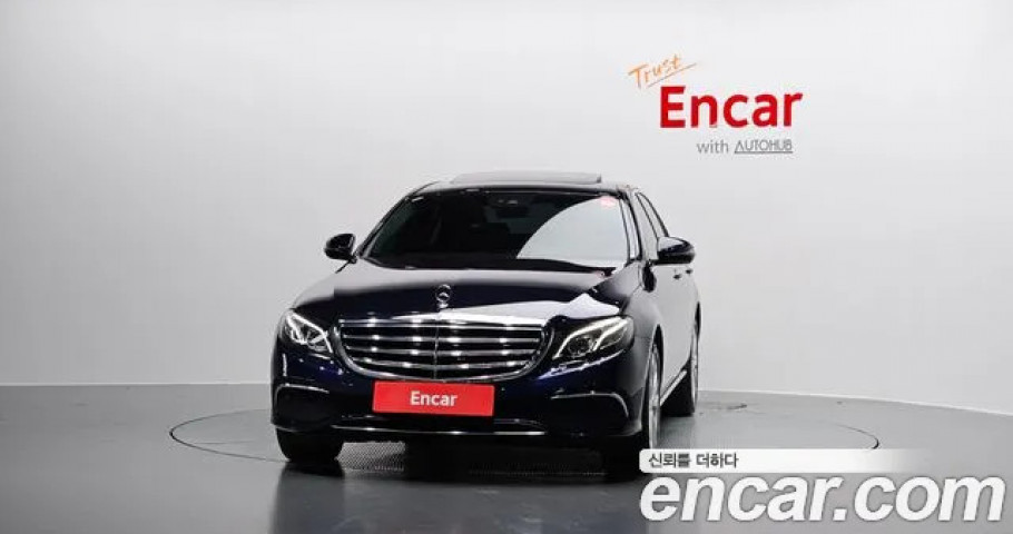 Mercedes-Benz E-Class 