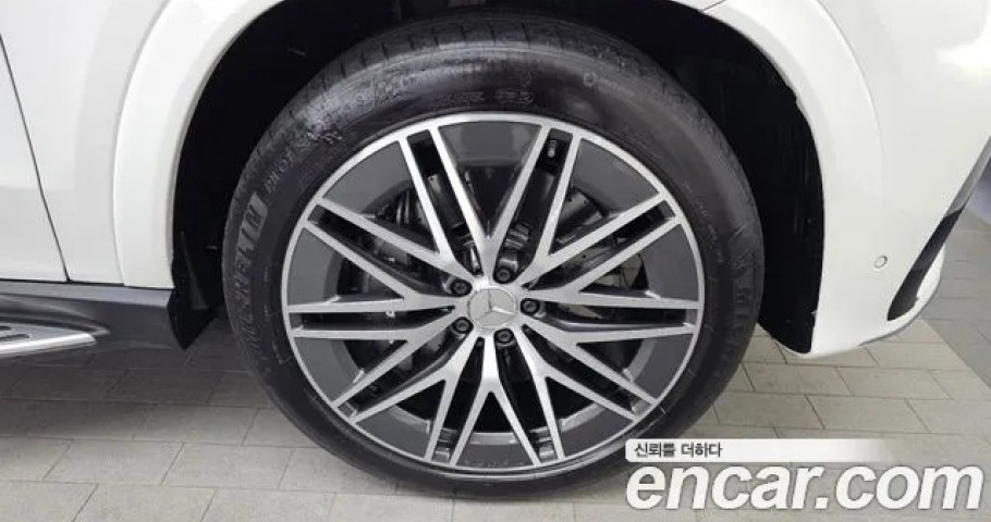 Mercedes-Benz GLE-Class 