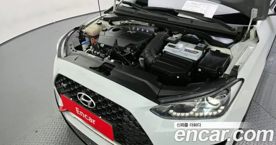 Hyundai Veloster 
