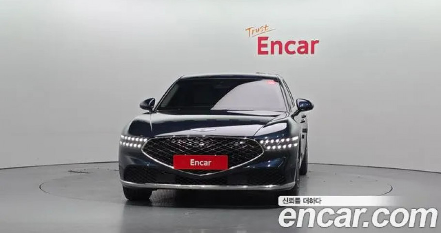 Genesis G90 