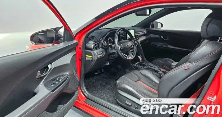 Hyundai Veloster 