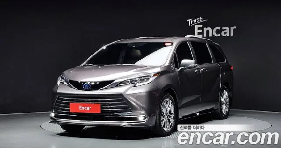 Toyota Sienna 