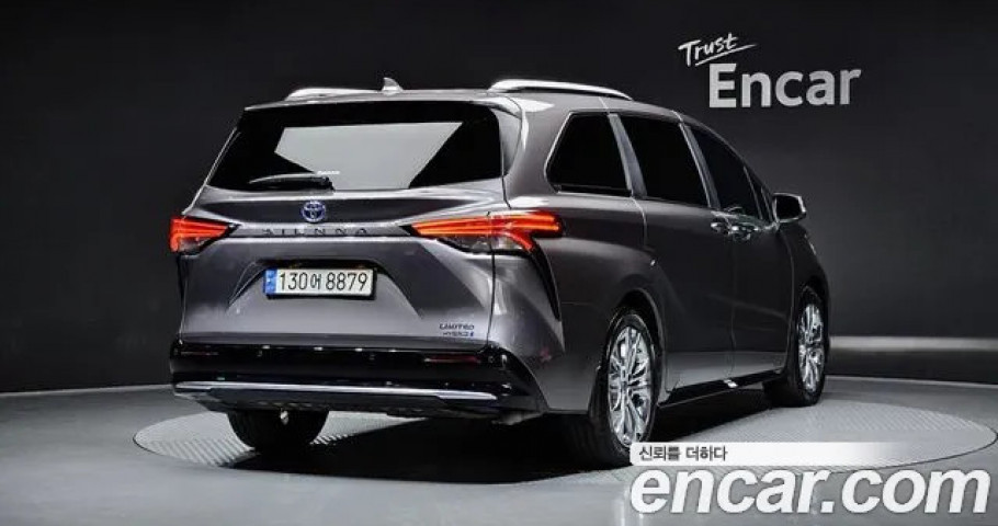 Toyota Sienna 