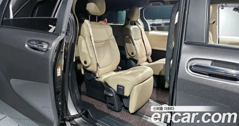 Toyota Sienna 