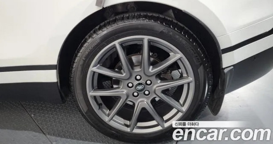 Land Rover Range Rover Velar 