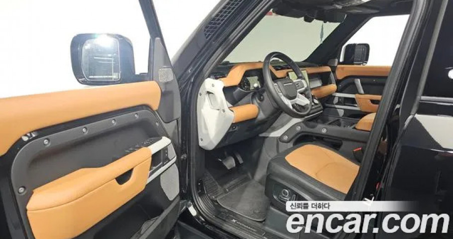 Land Rover Defender 